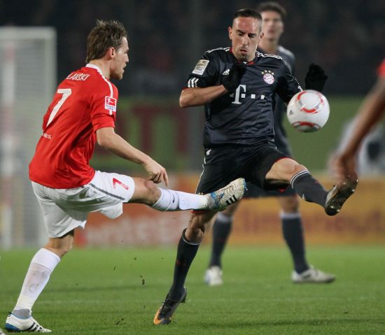 拜仁以领先 拜仁以领先